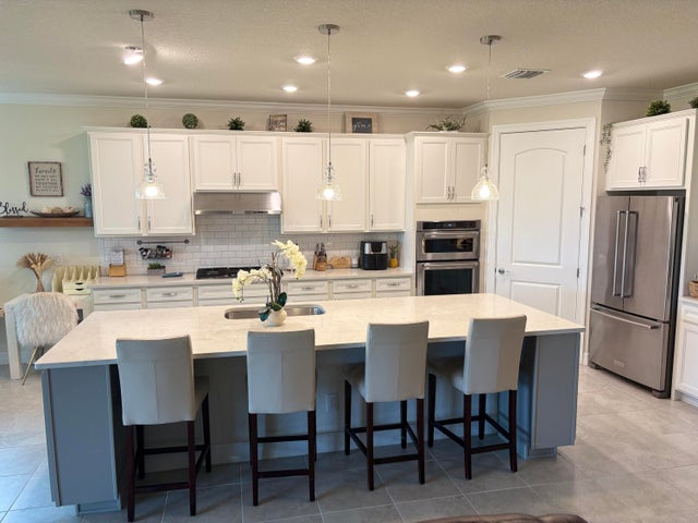 4 of 59 - 740 Se Villandry Way, Port Saint Lucie, FL