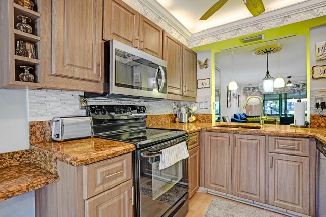 4 of 52 - 1977 Sw 15th Street #109, Deerfield Beach, FL