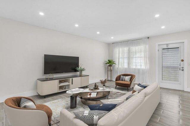 4 of 27 - 4014 Yarmouth #a, Boca Raton, FL
