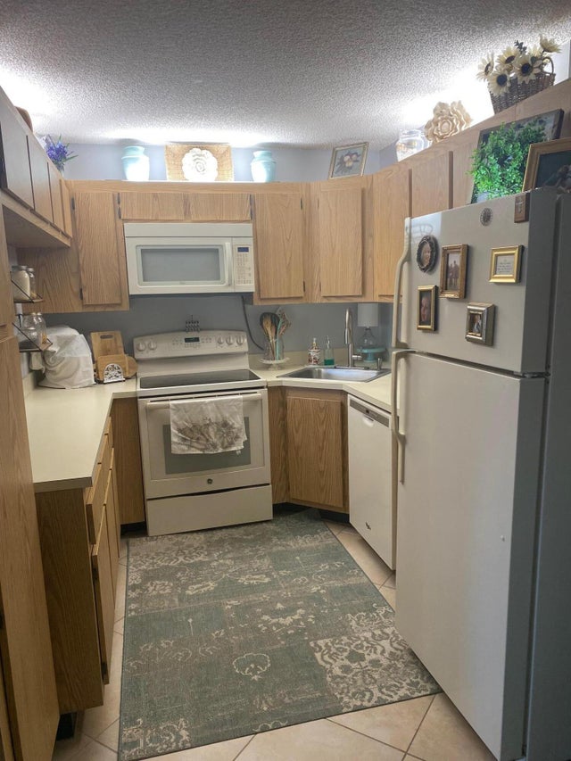 5 of 25 - 818 Sky Pine Way #e2, Greenacres, FL