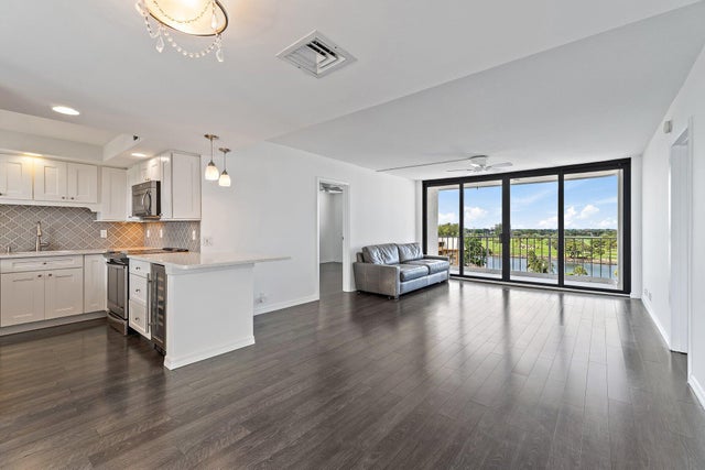 3 of 72 - 336 Golfview Road #719, North Palm Beach, FL
