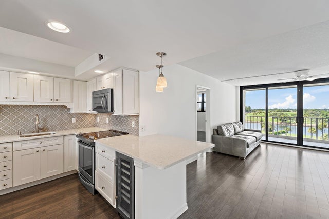 5 of 72 - 336 Golfview Road #719, North Palm Beach, FL