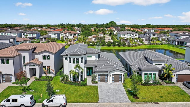 5 of 54 - 5746 Ashwood Circle W, Hollywood, FL