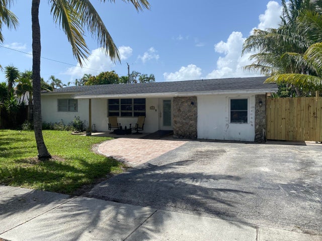 1 of 38 - 124 Se 11th Street, Deerfield Beach, FL