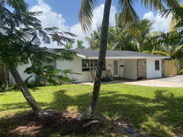 2 of 38 - 124 Se 11th Street, Deerfield Beach, FL