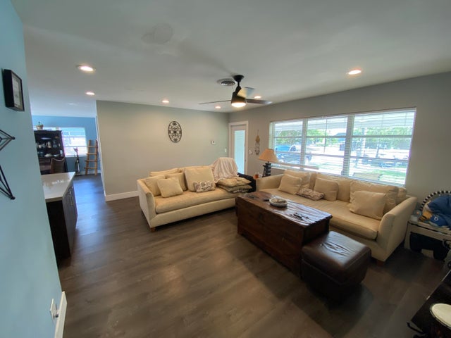 4 of 38 - 124 Se 11th Street, Deerfield Beach, FL