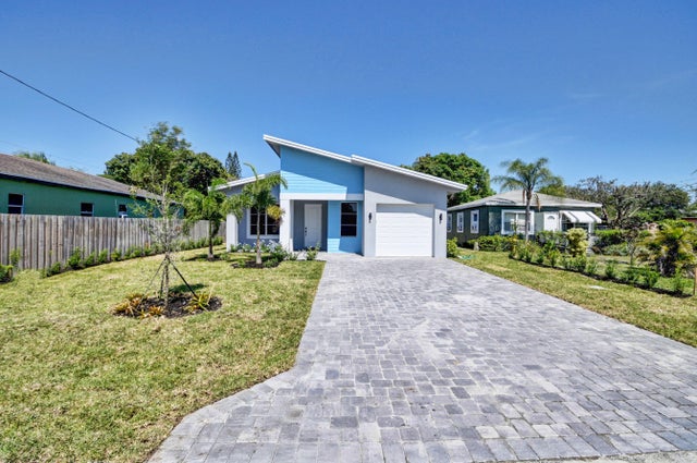 2 of 39 - 715 Nw 1st Street, Delray Beach, FL