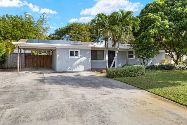 1 of 21 - 6918 Tradewind Way, Lake Worth, FL