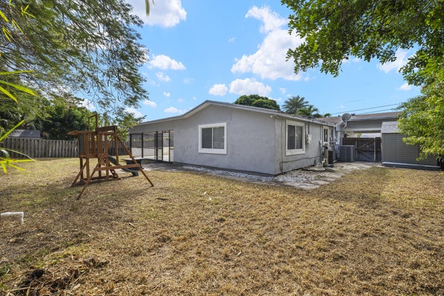 3 of 21 - 6918 Tradewind Way, Lake Worth, FL