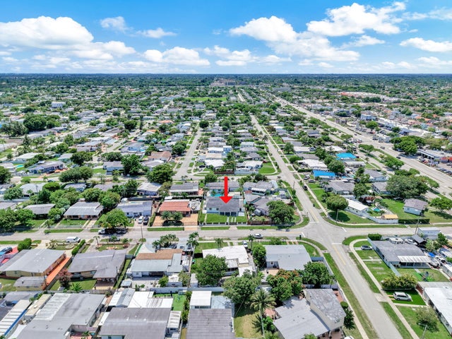 3 of 48 - 4040 Sw 108th Avenue, Miami, FL