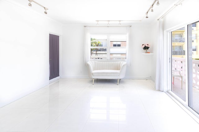 3 of 28 - 900 Euclid Avenue #8, Miami Beach, FL