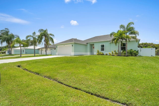 3 of 49 - 1150 Se Sabina Lane, Port Saint Lucie, FL