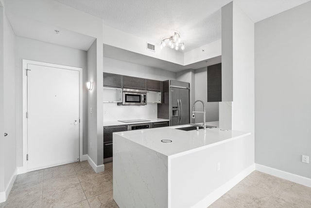 5 of 127 - 550 Okeechobee Boulevard #lph-05, West Palm Beach, FL