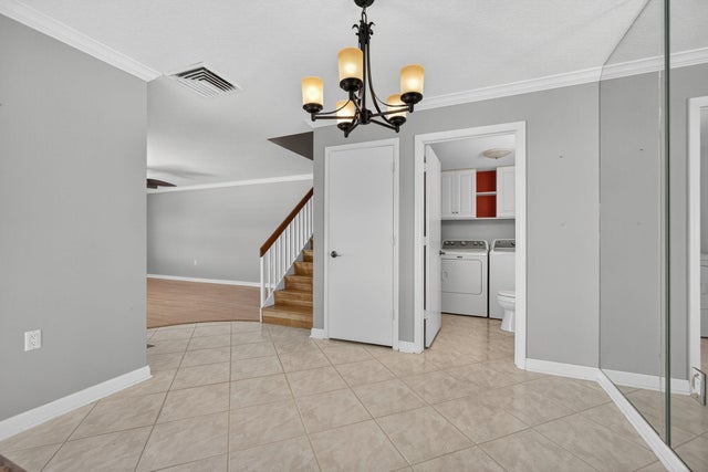 5 of 35 - 11 Amherst Court #a, Royal Palm Beach, FL