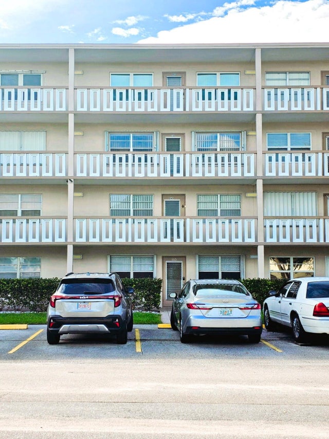 5 of 23 - 265 Wellington J, West Palm Beach, FL