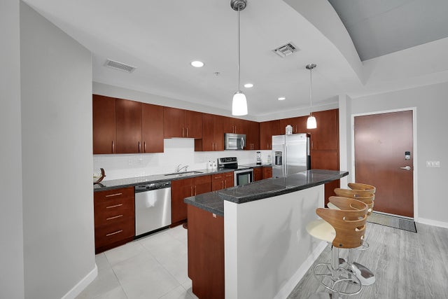 3 of 33 - 300 S Australian Avenue #1119, West Palm Beach, FL