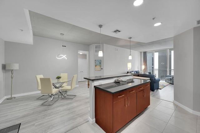 5 of 33 - 300 S Australian Avenue #1119, West Palm Beach, FL