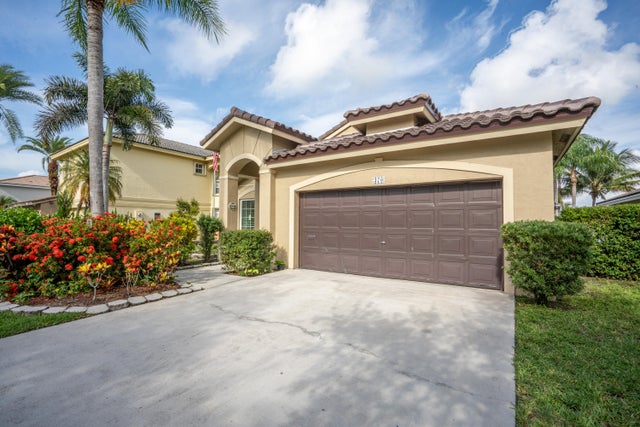 4 of 40 - 370 Sw 203rd Avenue, Pembroke Pines, FL