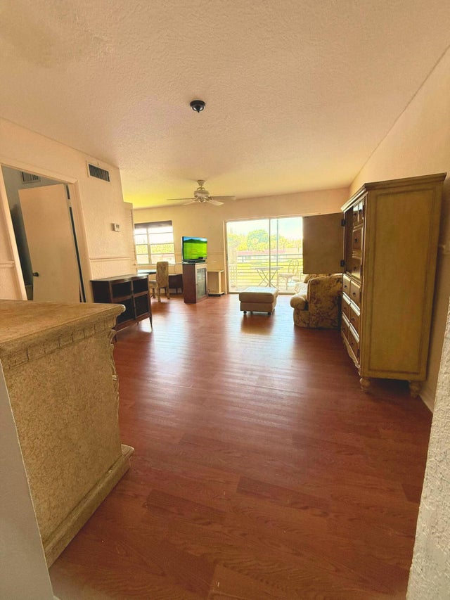 2 of 4 - 218 Lake Frances Drive, West Palm Beach, FL
