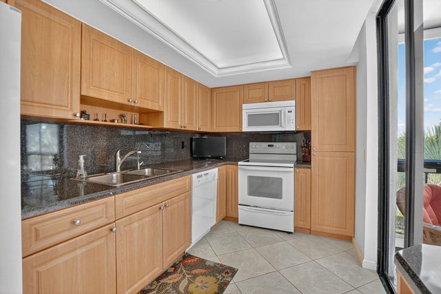 3 of 52 - 1844 Bridgewood Drive, Boca Raton, FL