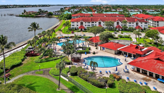 2 of 44 - 110 Half Moon Circle #d2, Hypoluxo, FL