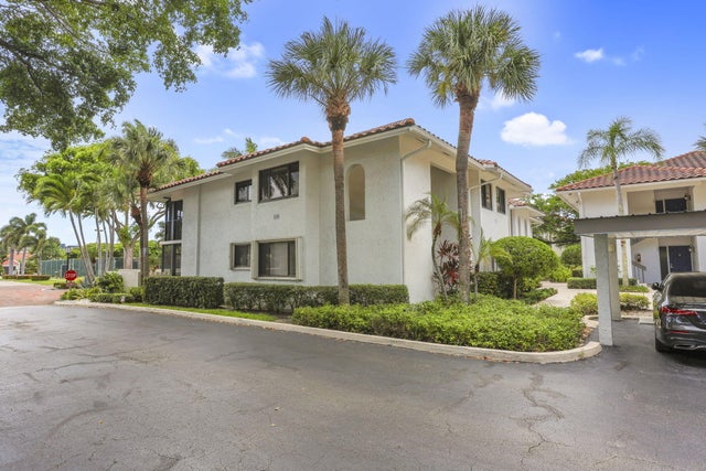 2 of 37 - 100 Pelican Pointe Drive #102, Delray Beach, FL