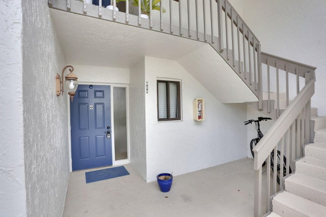 4 of 37 - 100 Pelican Pointe Drive #102, Delray Beach, FL