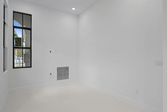 4 of 47 - 5242 Rivo Alto Circle, Westlake, FL