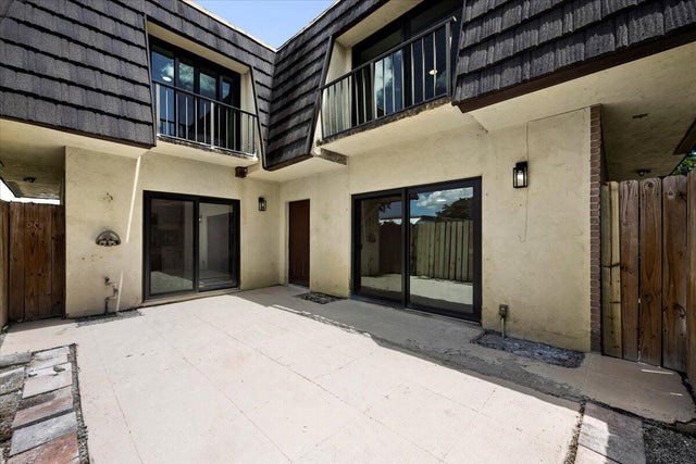 2 of 18 - 4673 Cherry Road, West Palm Beach, FL