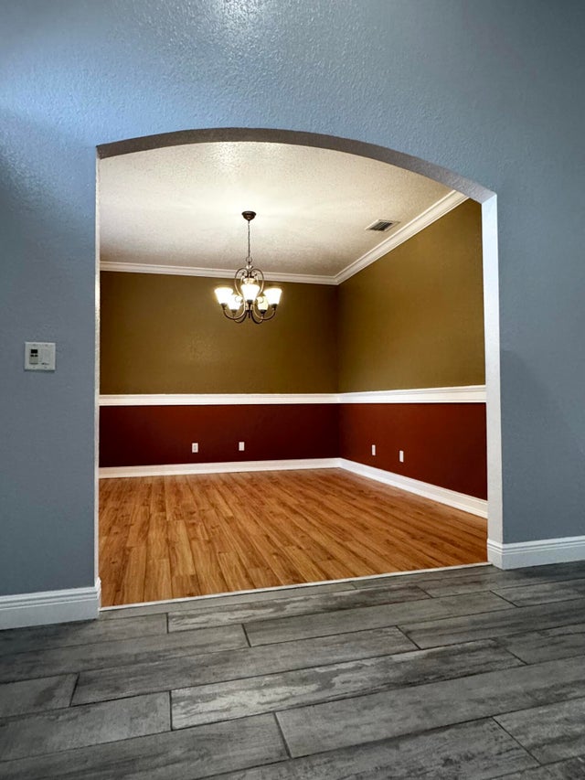 4 of 34 - 143 Sw Glenwood Drive, Port Saint Lucie, FL