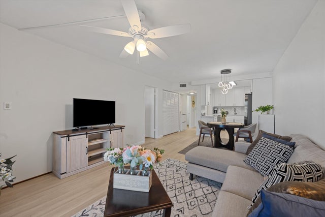 5 of 19 - 9273 Sw 8th Street #416, Boca Raton, FL
