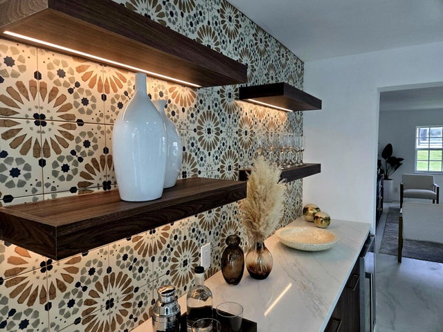 5 of 39 - 641 Nw 15th Avenue, Boca Raton, FL
