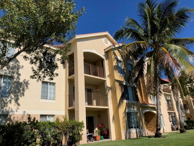 3 of 44 - 4151 San Marino Boulevard #308, West Palm Beach, FL