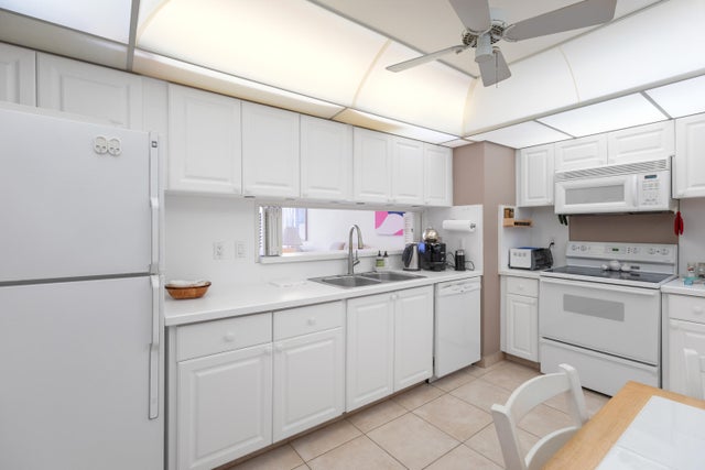 4 of 26 - 4750 S Ocean Boulevard #409, Highland Beach, FL