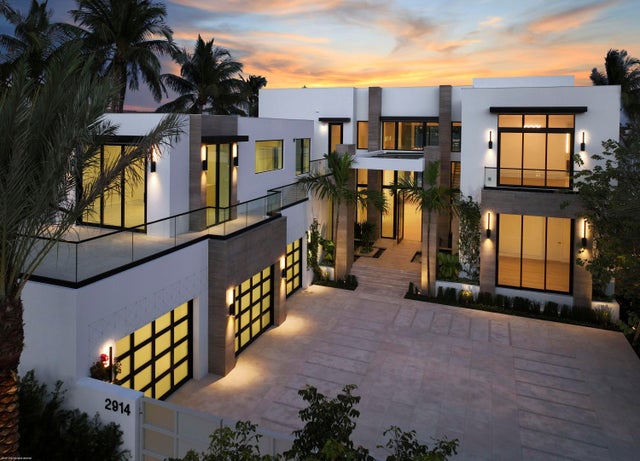 1 of 60 - 2914 N Flagler Drive, West Palm Beach, FL