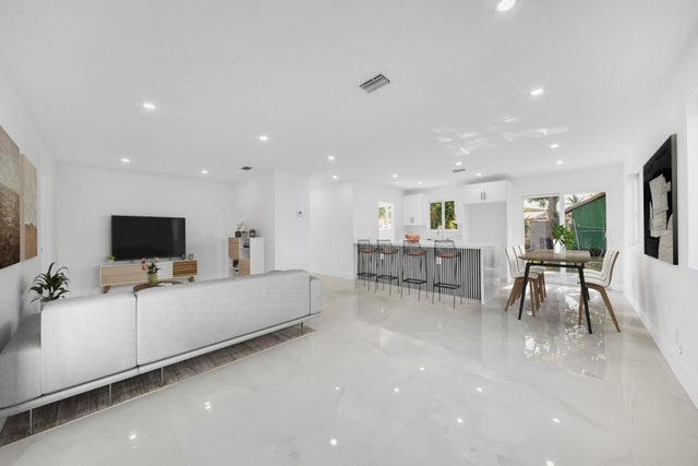 2 of 20 - 120 Ne 57th Court, Oakland Park, FL