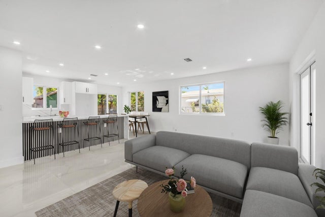 3 of 20 - 120 Ne 57th Court, Oakland Park, FL