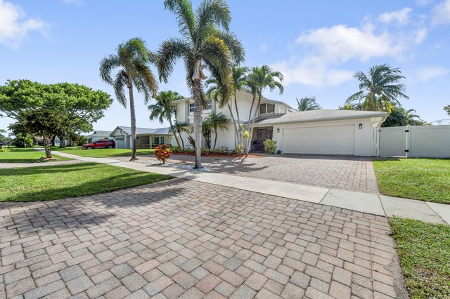 2 of 36 - 17741 Briar Patch Trail, Boca Raton, FL