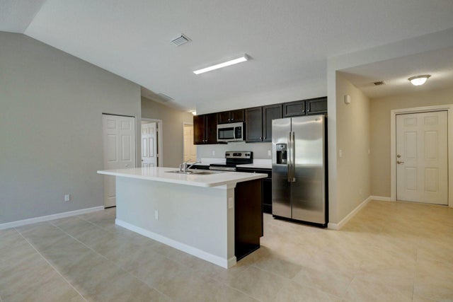 4 of 55 - 325 Sw Ridgecrest Drive, Port Saint Lucie, FL