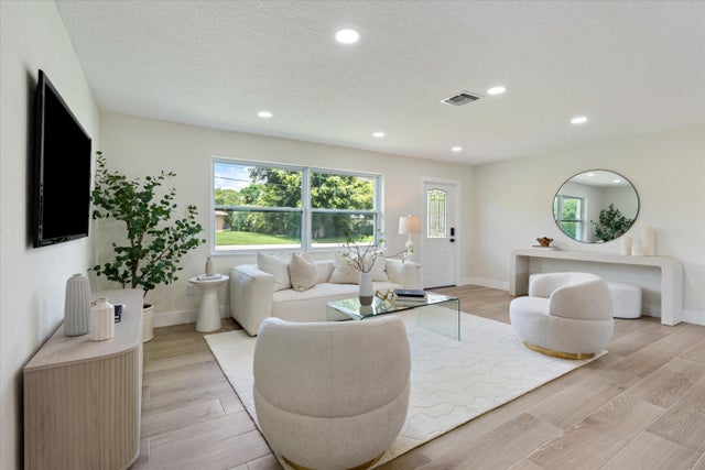 4 of 25 - 930 Rutherford Lane, Haverhill, FL