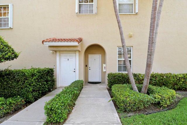 2 of 41 - 110 Lighthouse Circle #a, Tequesta, FL
