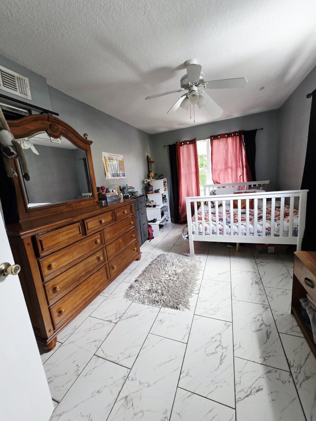 3 of 22 - 727 Glenridge Drive, West Palm Beach, FL