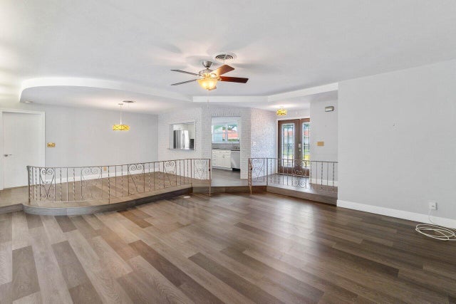 4 of 38 - 1241 Emerald Drive, Singer Island, FL