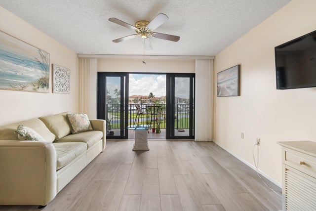 4 of 43 - 901 Seafarer Circle #306, Jupiter, FL