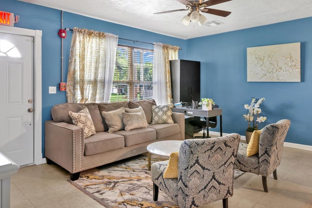 3 of 12 - 4340 Wilkinson Dr, Lake Worth, FL