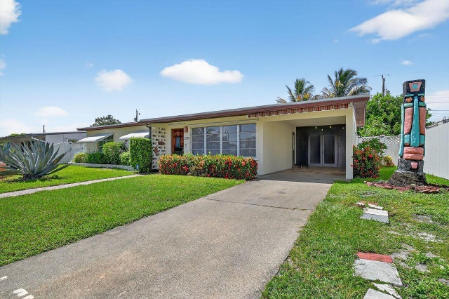 4 of 65 - 133 Greenbrier Drive, Palm Springs, FL