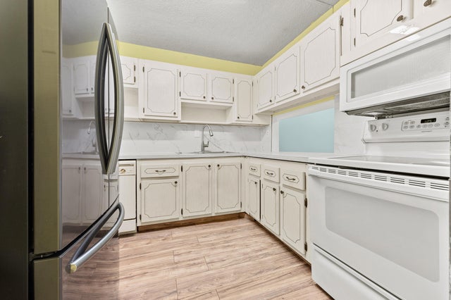 4 of 32 - 2770 S Garden Drive #112, Lake Worth, FL