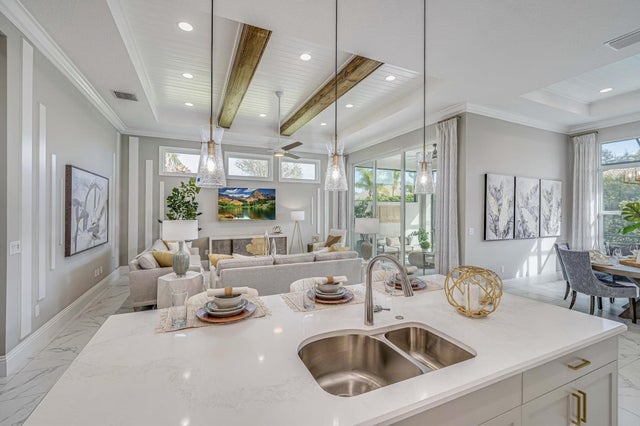 3 of 16 - 155 Se Bella Strano, Port Saint Lucie, FL