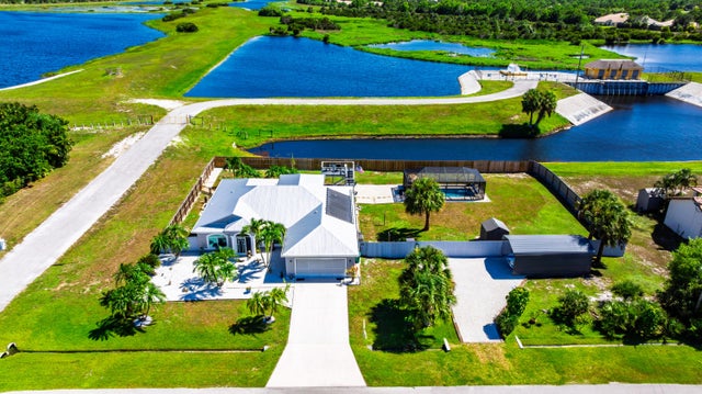 1 of 49 - 2702 Se South Blackwell Drive, Port Saint Lucie, FL