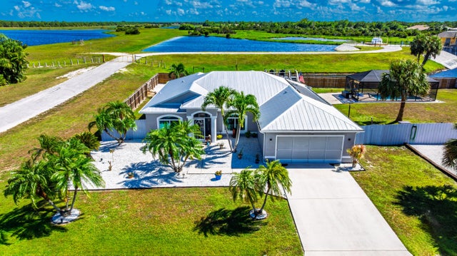 2 of 49 - 2702 Se South Blackwell Drive, Port Saint Lucie, FL